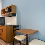 Hometowne Studios By Red Roof Tampa - Airport